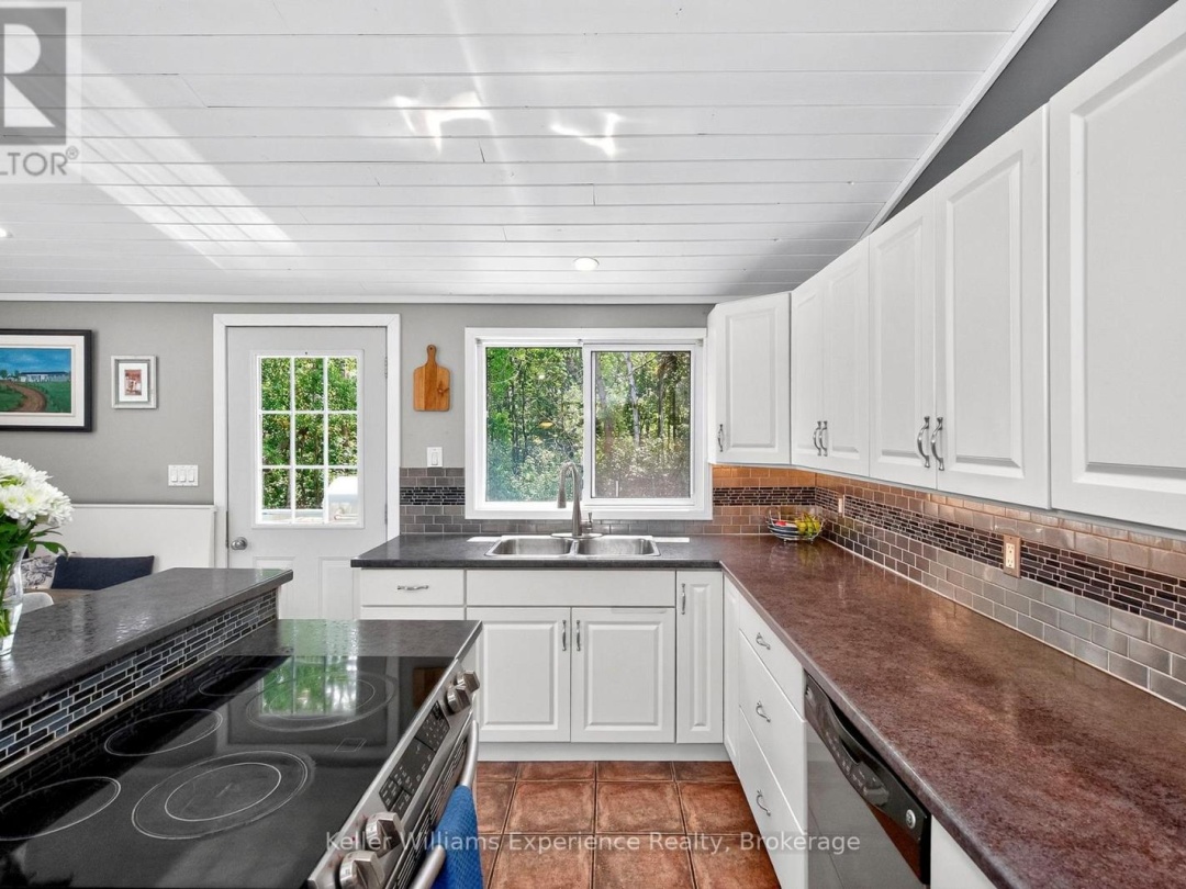 37 CRESCENT DRIVE, 