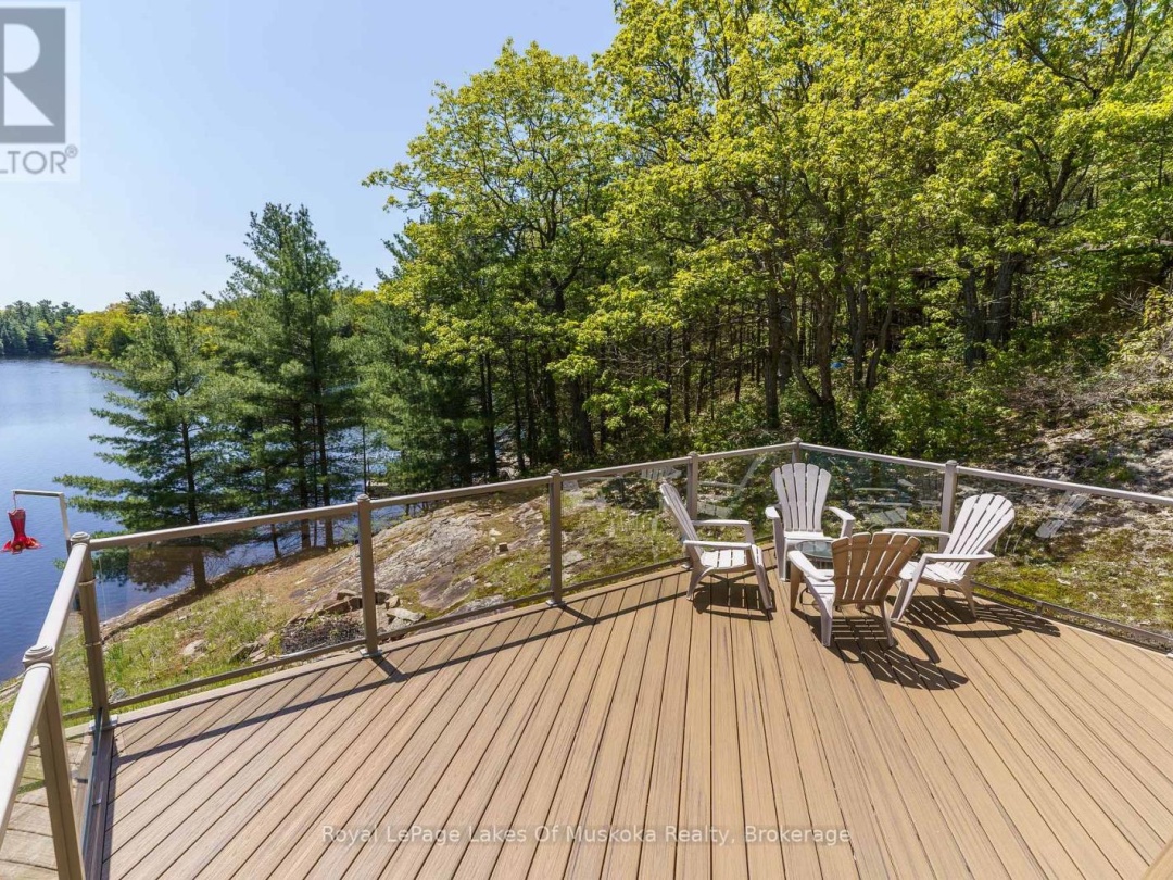22 Mile Island, Morrison Lake