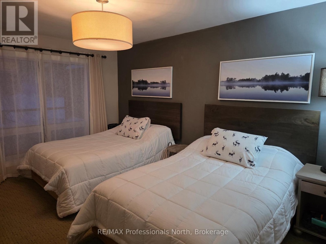 52-308 - 1235 DEERHURST DRIVE, Peninsula Lake