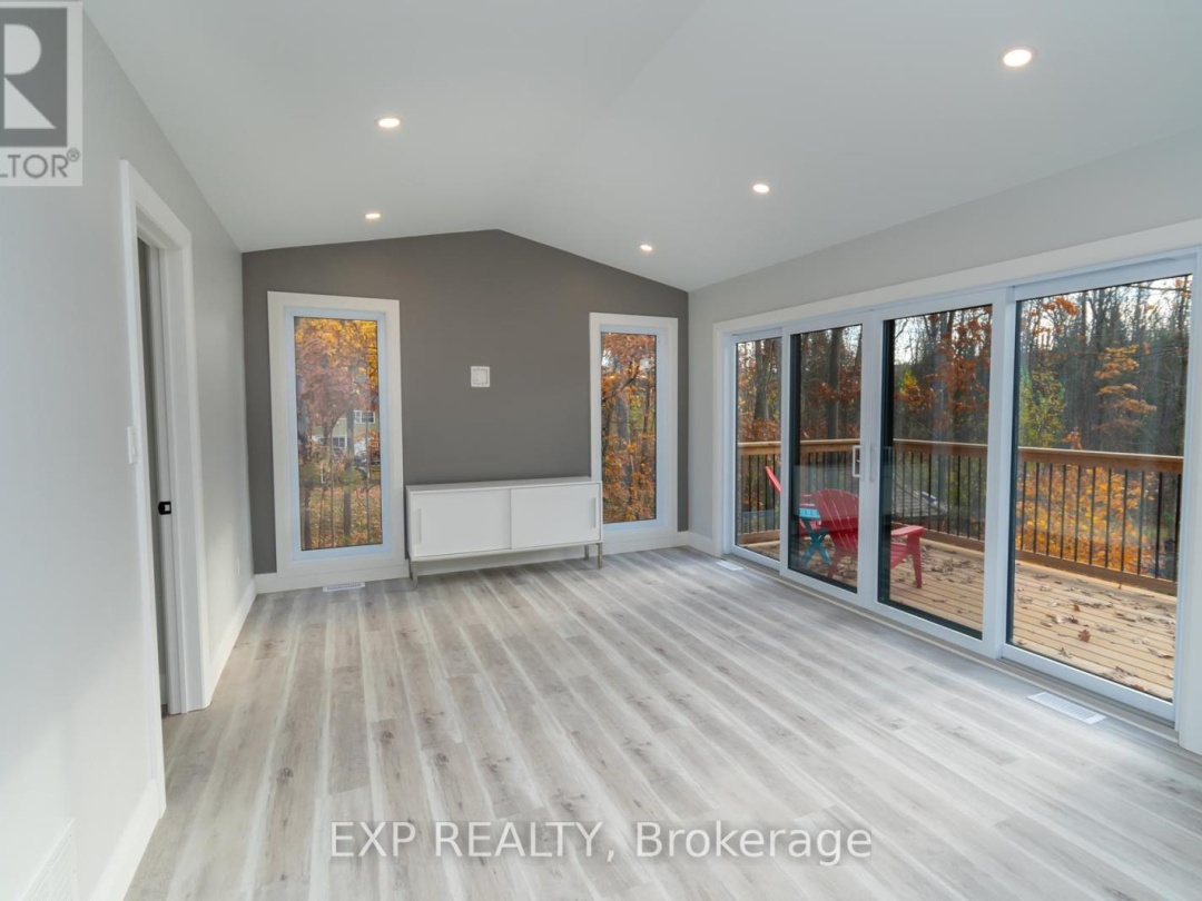 39 BECKETTS SIDE ROAD, 