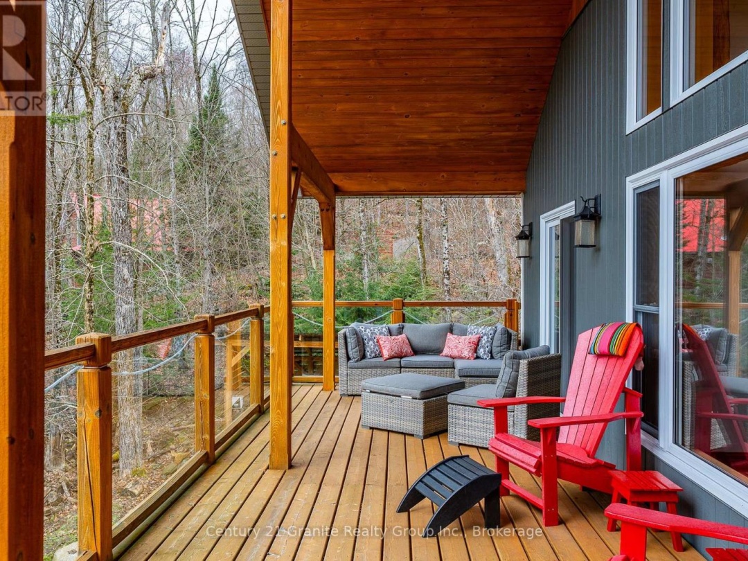 1004 Lancer Lane, Tedious Lake