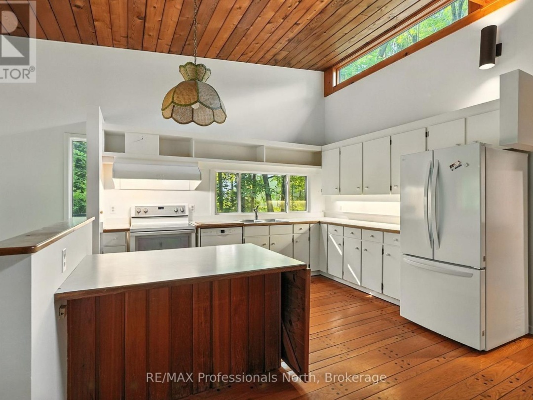 64 WOODLAND DRIVE, 