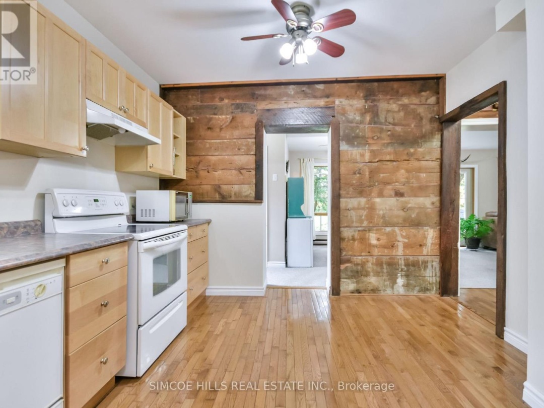 2693 WAINMAN LINE, 