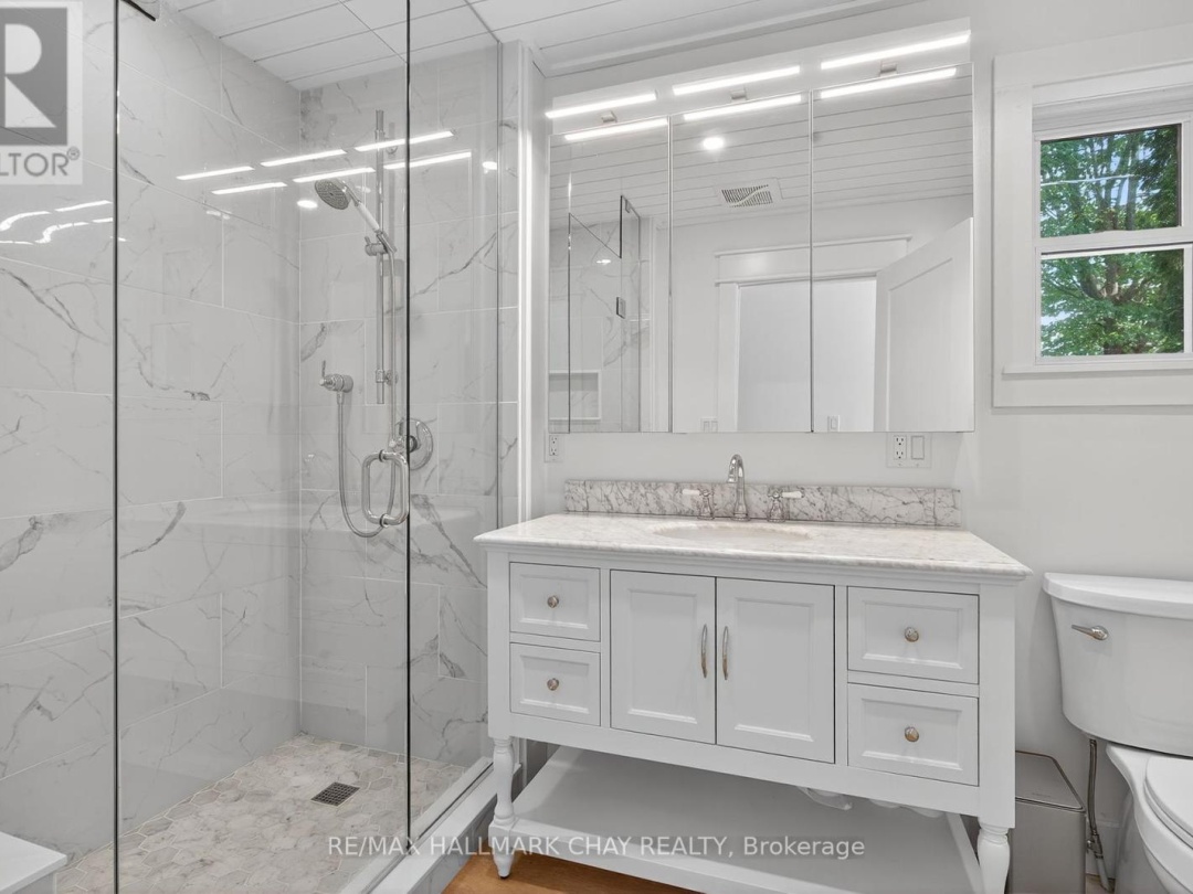 43 MOON POINT DRIVE, 