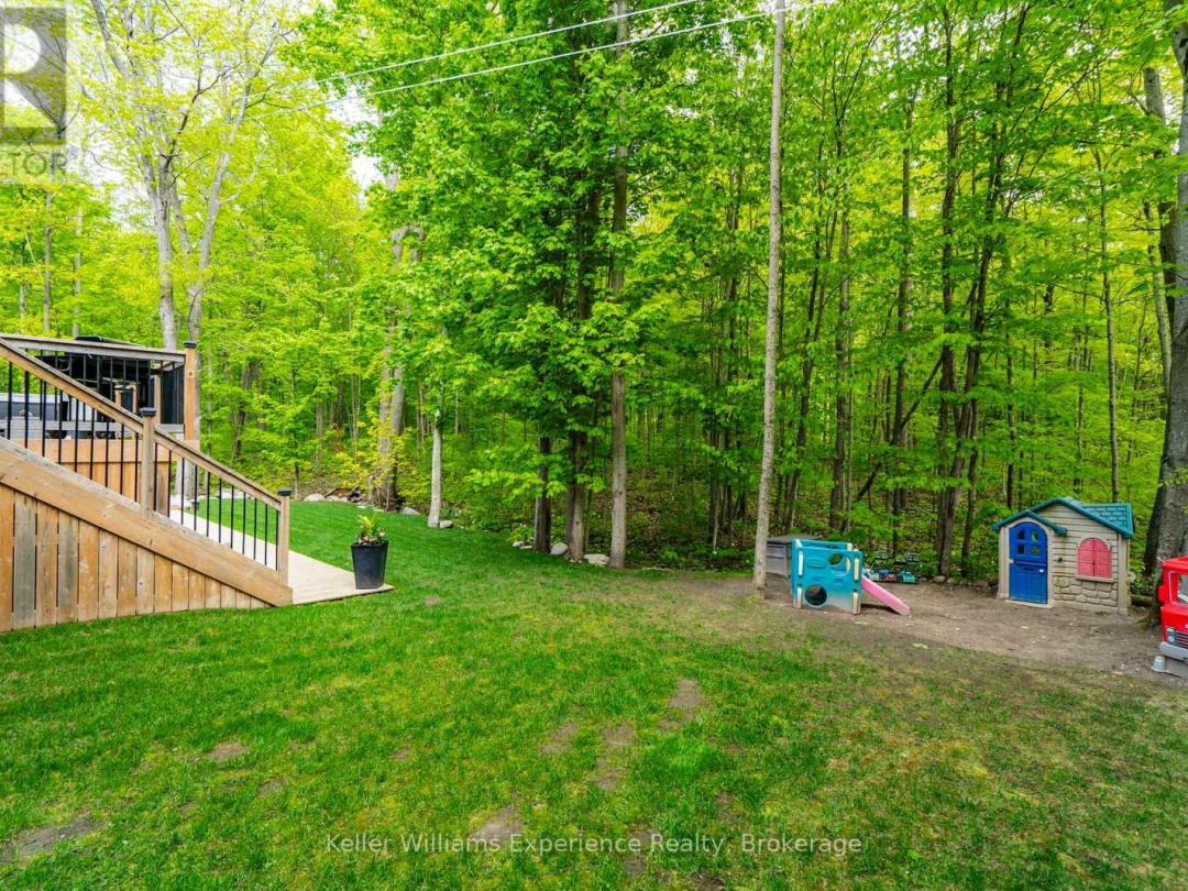 27 MEADOWS AVENUE, 