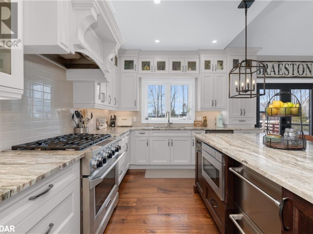 10 Georgian Grande Drive, Oro-Medonte