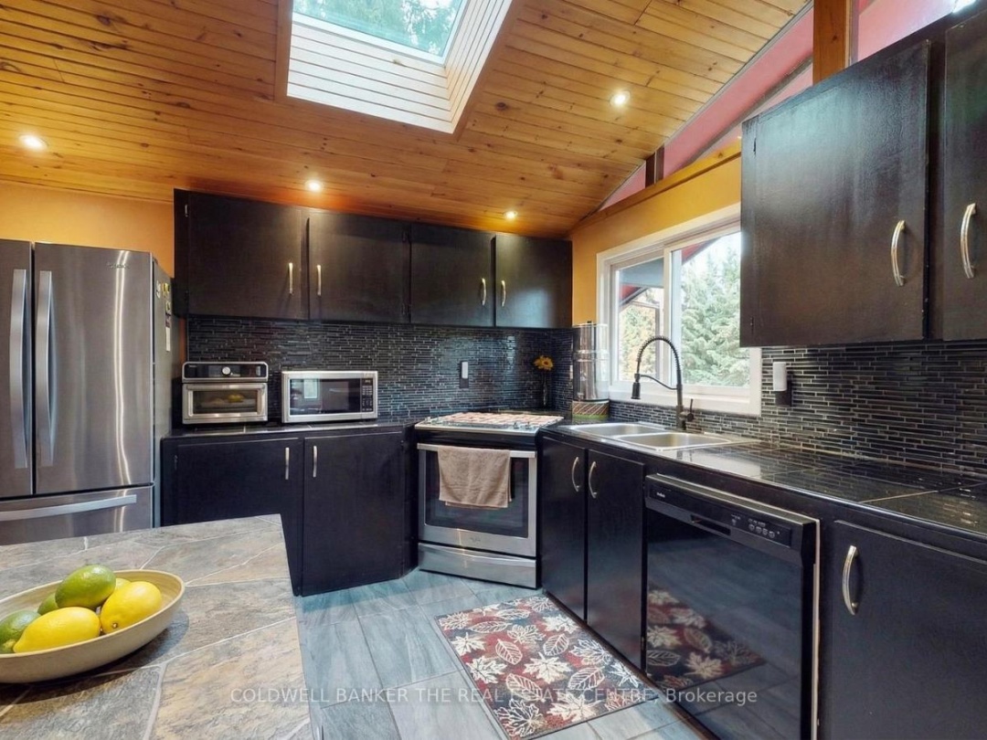 2562 NORTON ROAD, Trent Severn River