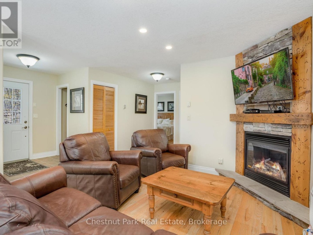 107-10 - 1052 RAT BAY ROAD, Lake of Bays