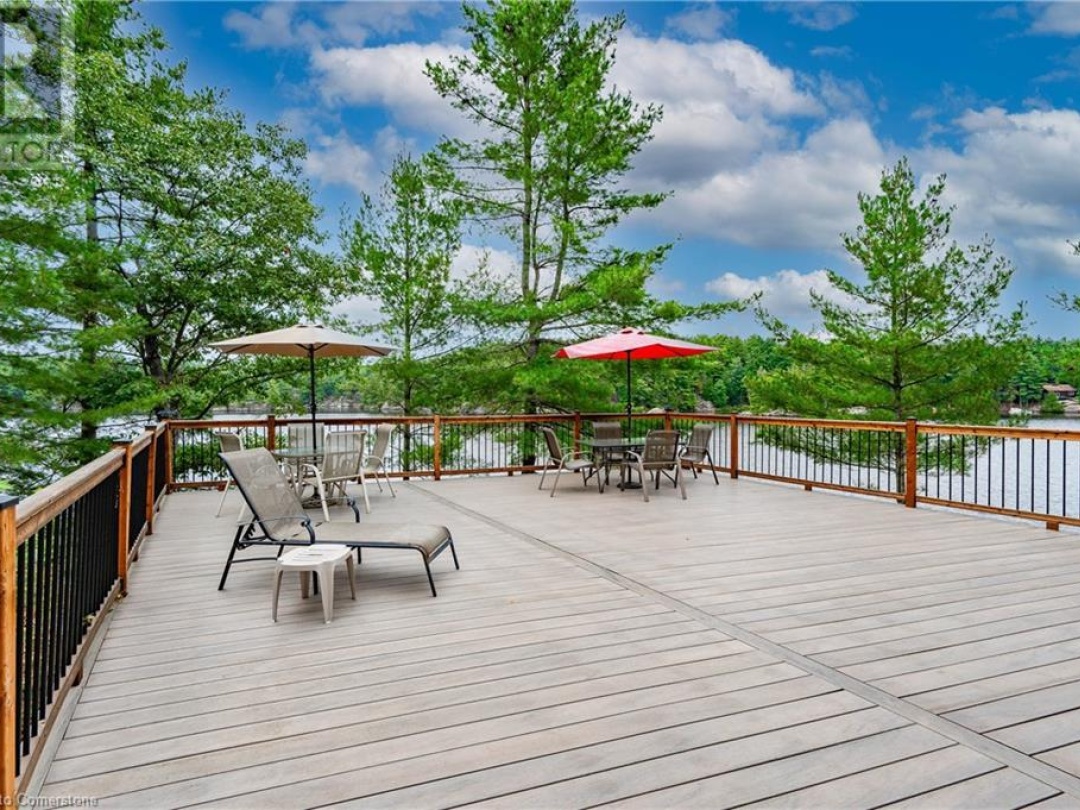 1076 Thanksgiving Rock Way, Kahshe Lake