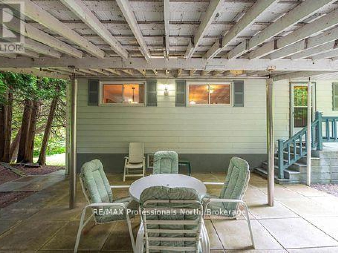 1981 HORSESHOE LAKE ROAD, Horseshoe Lake