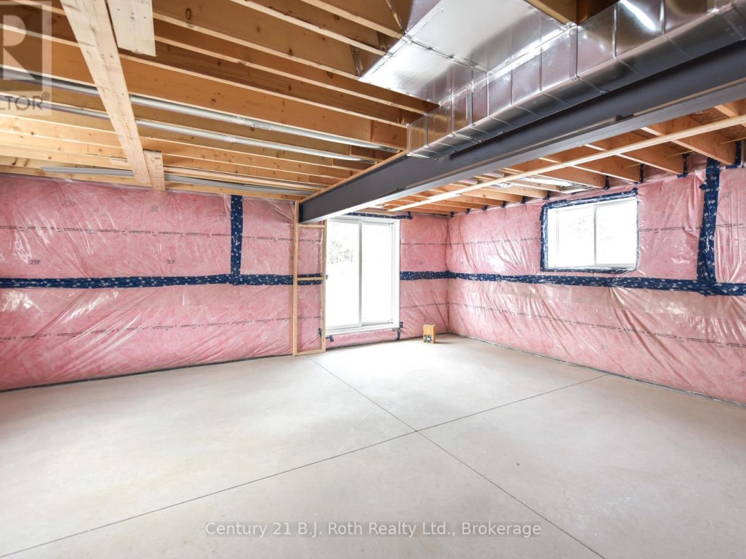 3382 Azcona Avenue, Severn
