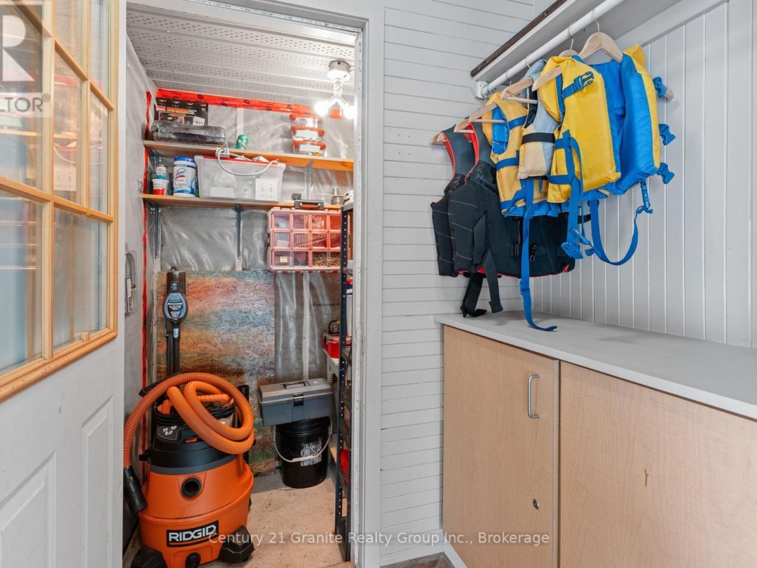 359 AVERY POINT ROAD, 
