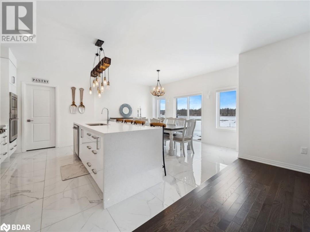 3727 Quayside Drive, Severn