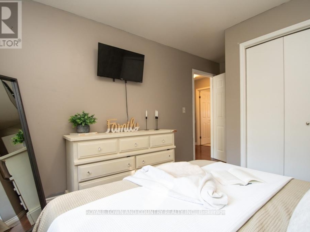 187 SKYLINE ROAD, 