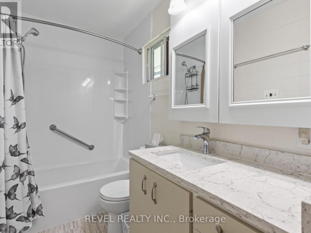 643 BALSAM LAKE DRIVE, 