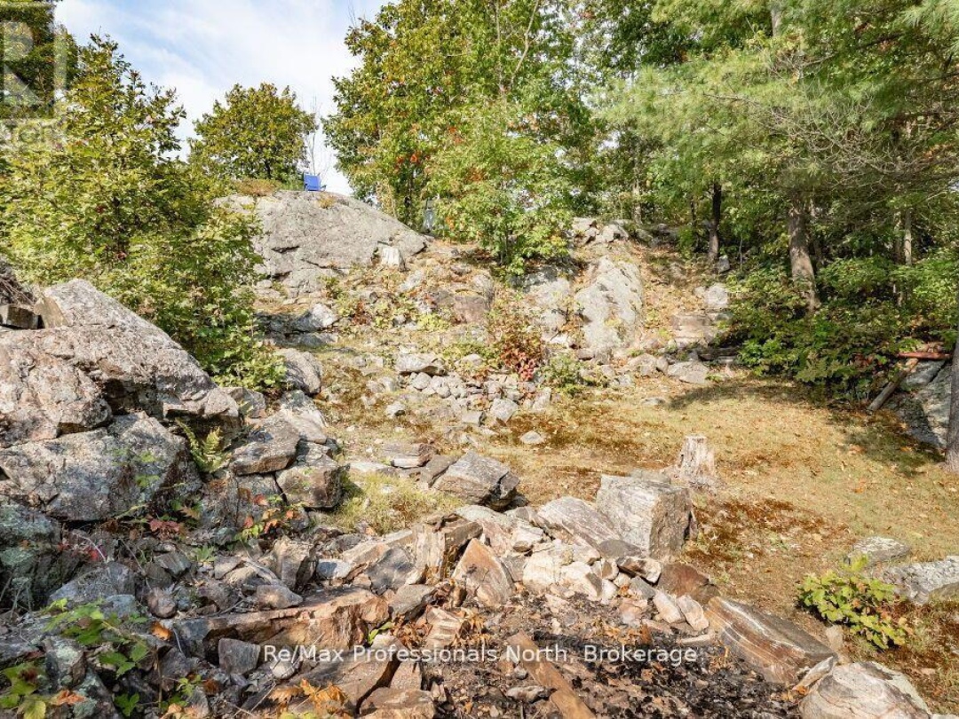 1006 Booth Lane, Pine Lake