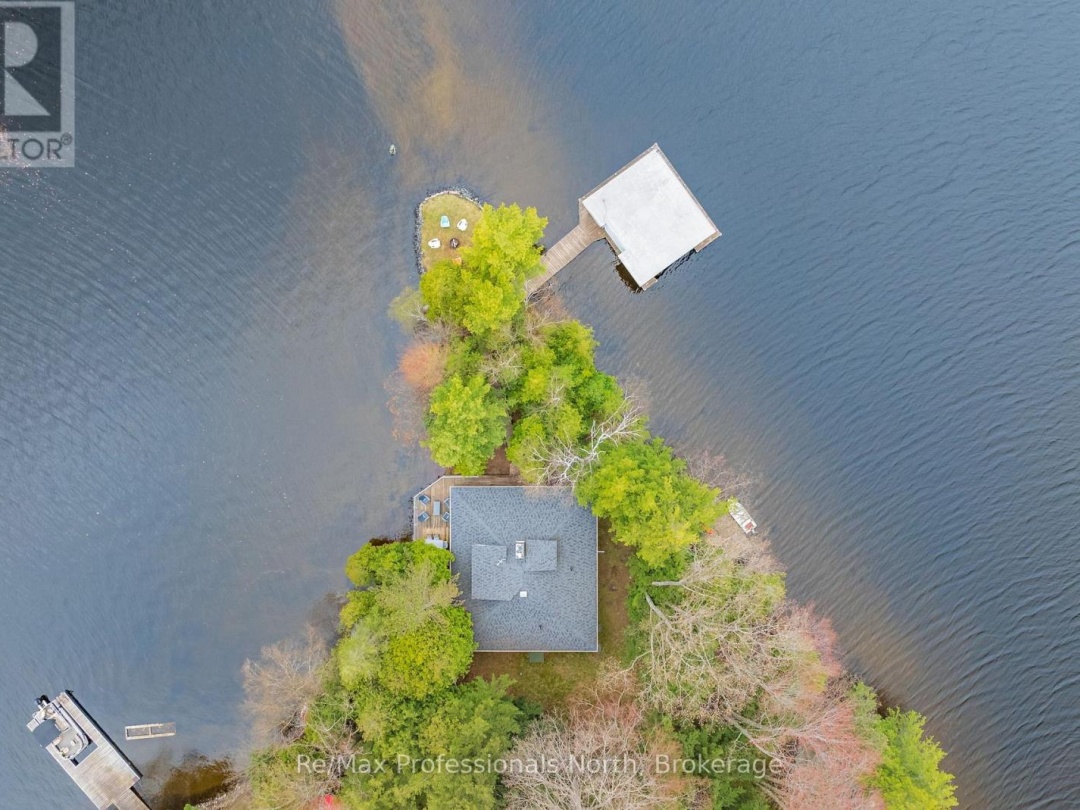 3 4 Mb Henry Island, Lake Muskoka