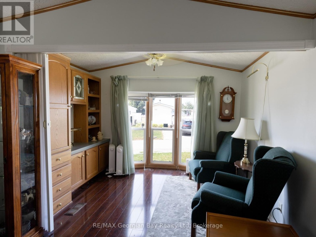30 - 10 WINFIELD DRIVE, 