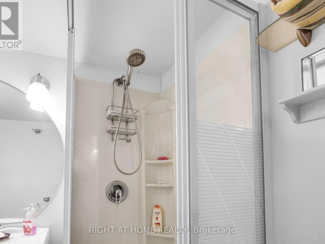 25 PLAYFAIR DRIVE, 