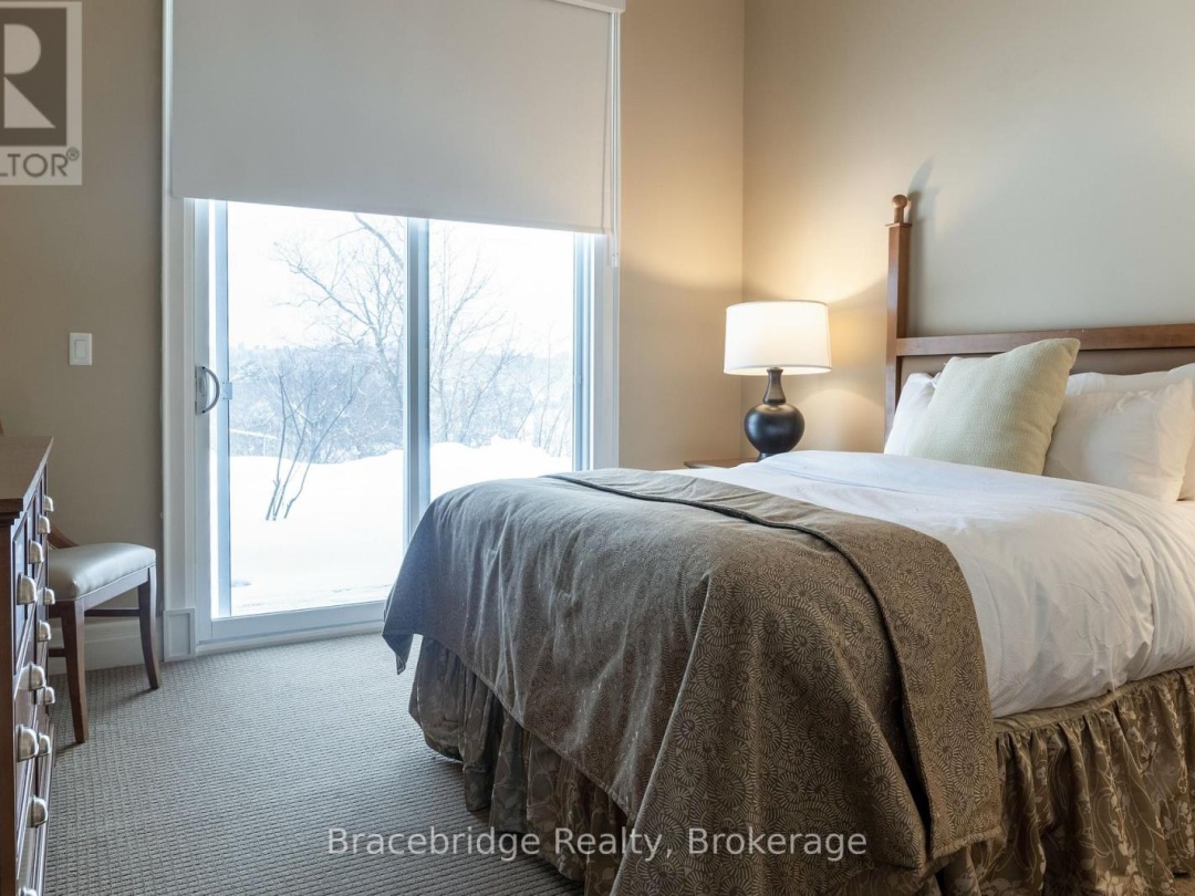 T301-C2 - 1869 MUSKOKA RD 118 HIGHWAY W, Lake Muskoka