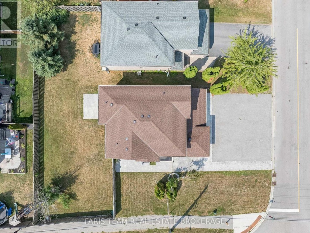 2 VANESSA DRIVE, 
