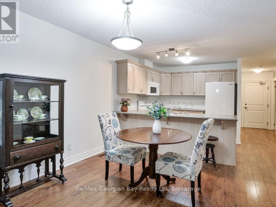 206 - 10A KIMBERLEY AVENUE, 