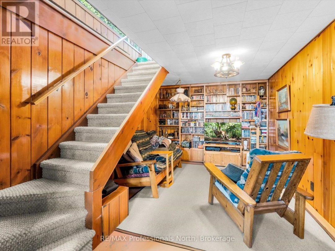 1069 KIRK LINE E, 
