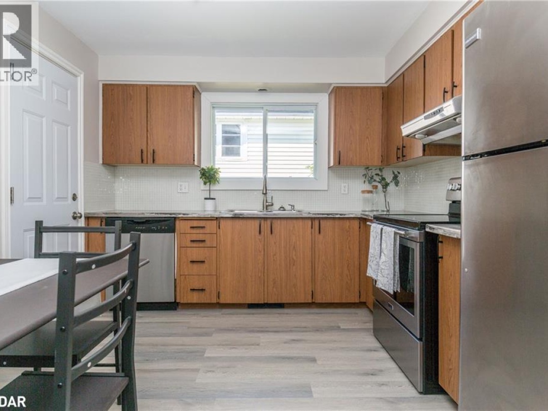 55 FITTONS Road E, 
