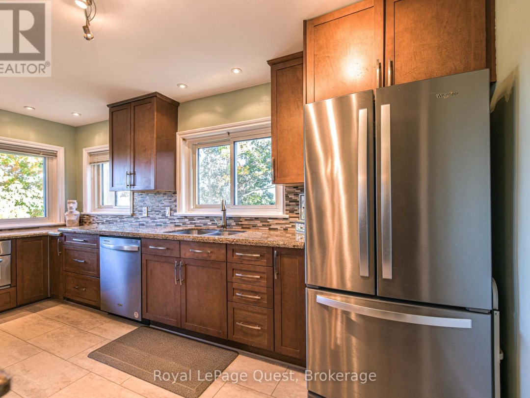 338 OLD MUSKOKA ROAD, 