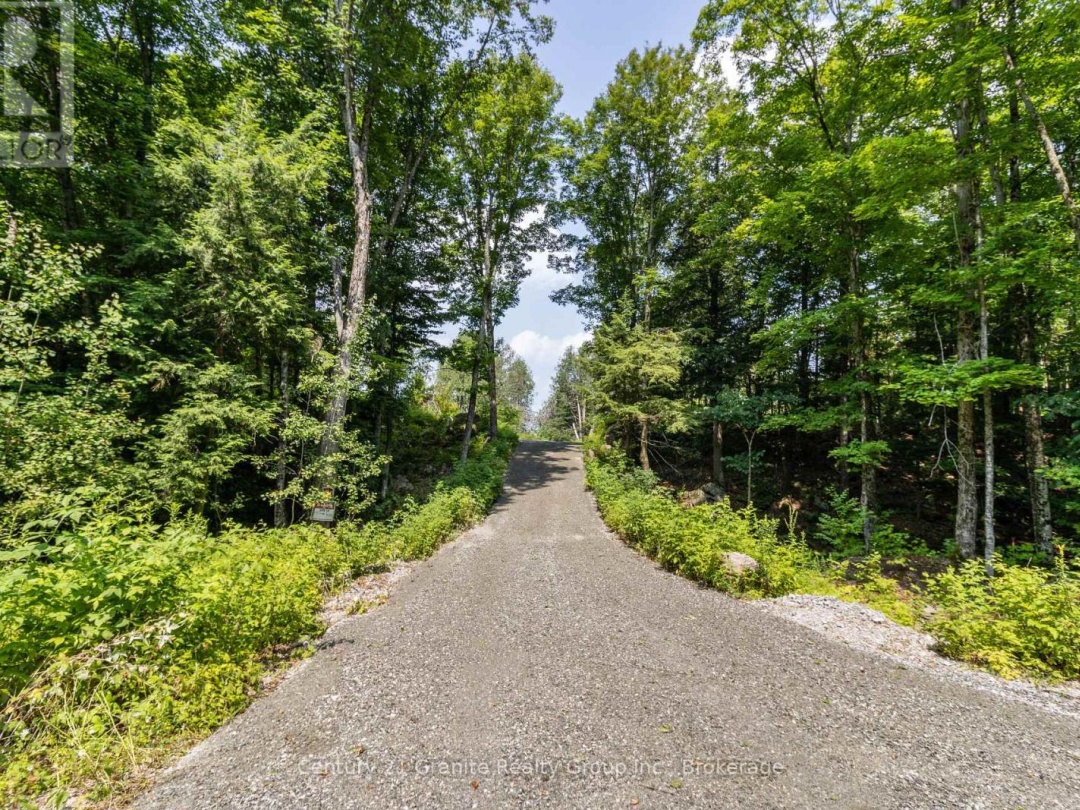 1059 DUNN ROAD, Haliburton Lake