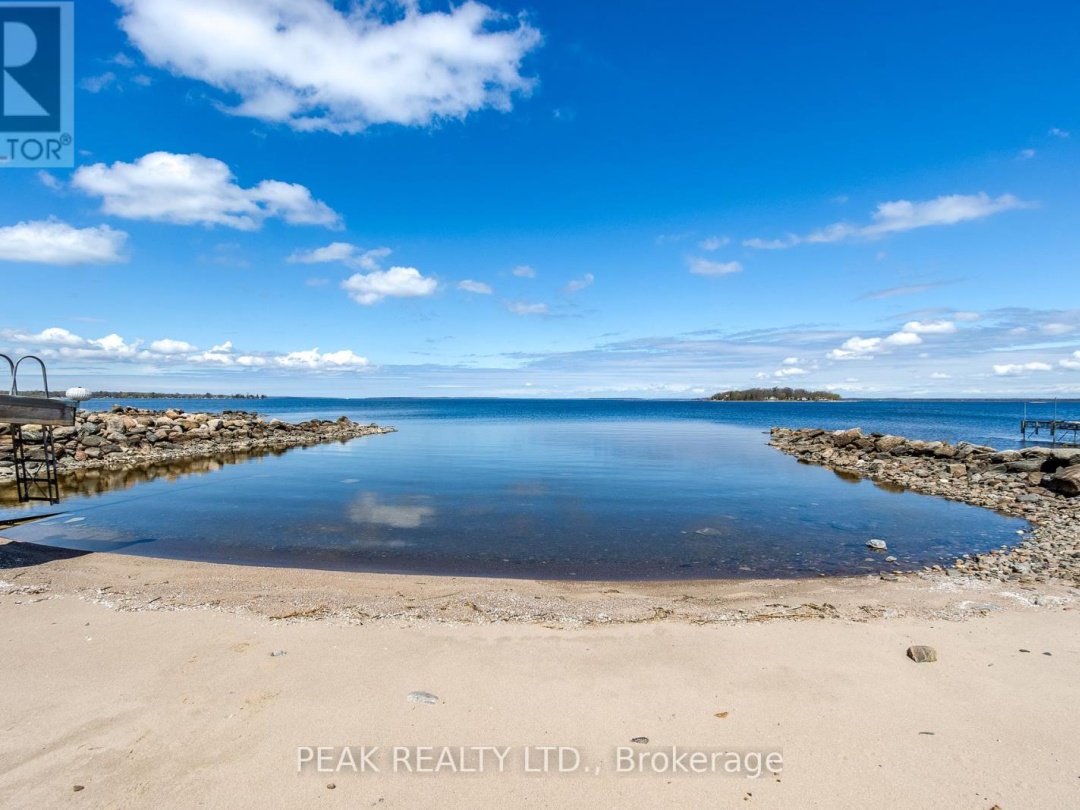 14 Lighthouse Crescent, Georgian Bay