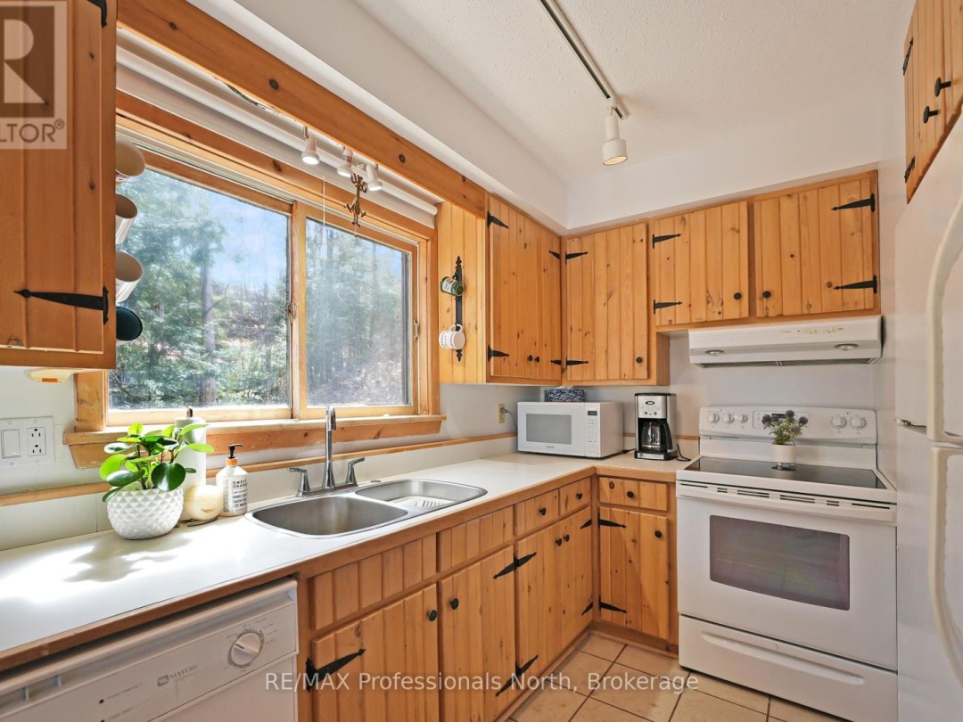 1564 Parsons Road, Moose Lake