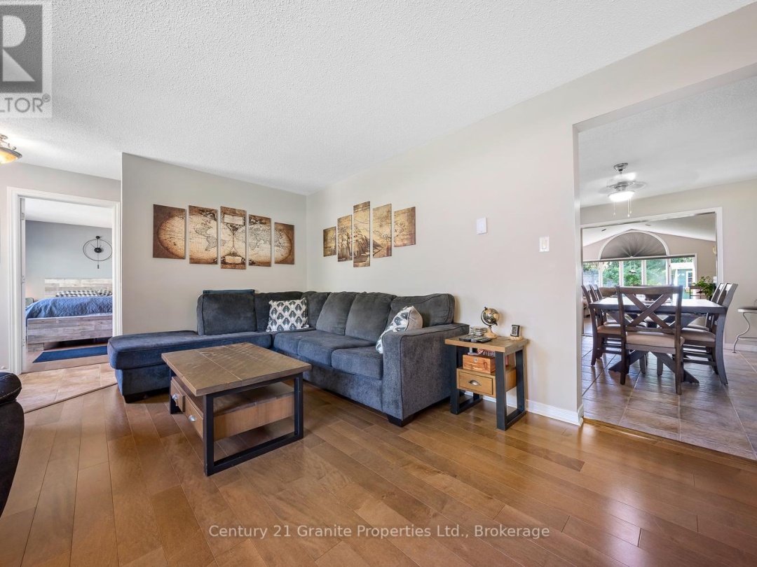 7 TUDHOPE STREET, 