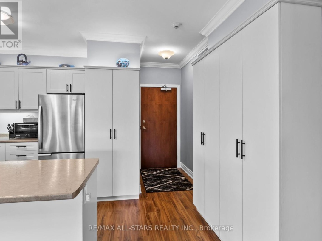 308 - 94 FRANCIS STREET W, 