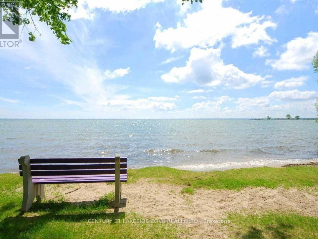 76 TURTLE PATH, Lake Simcoe