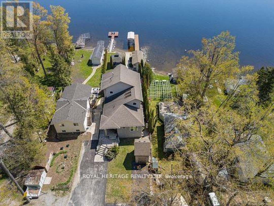 34 HILLS ROAD, Pigeon Lake