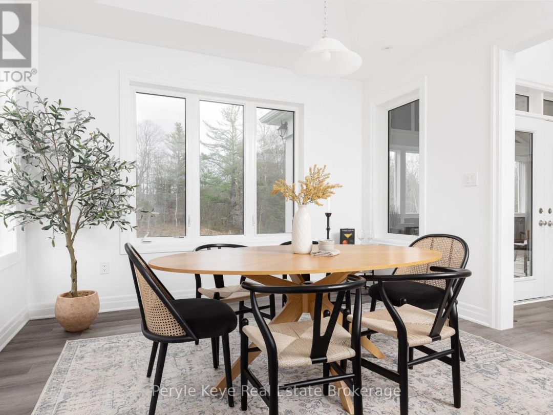 30 DYER CRESCENT, 
