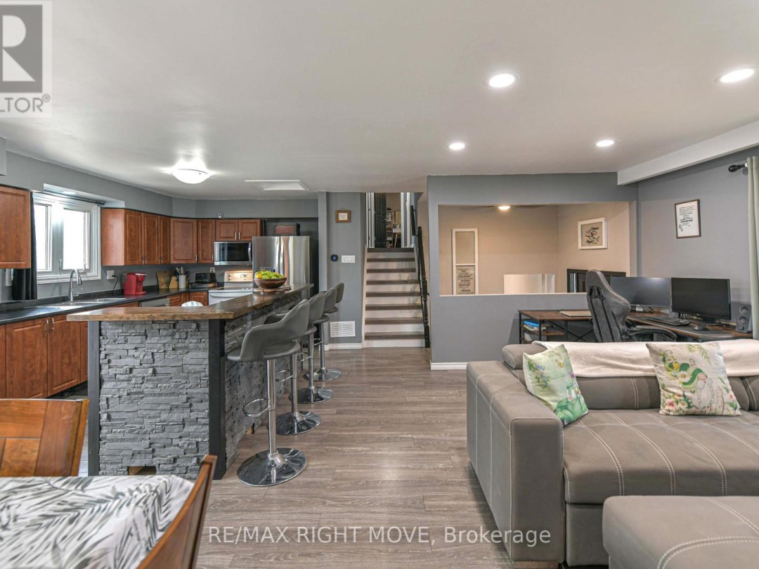 425 RAYMOND AVENUE, 