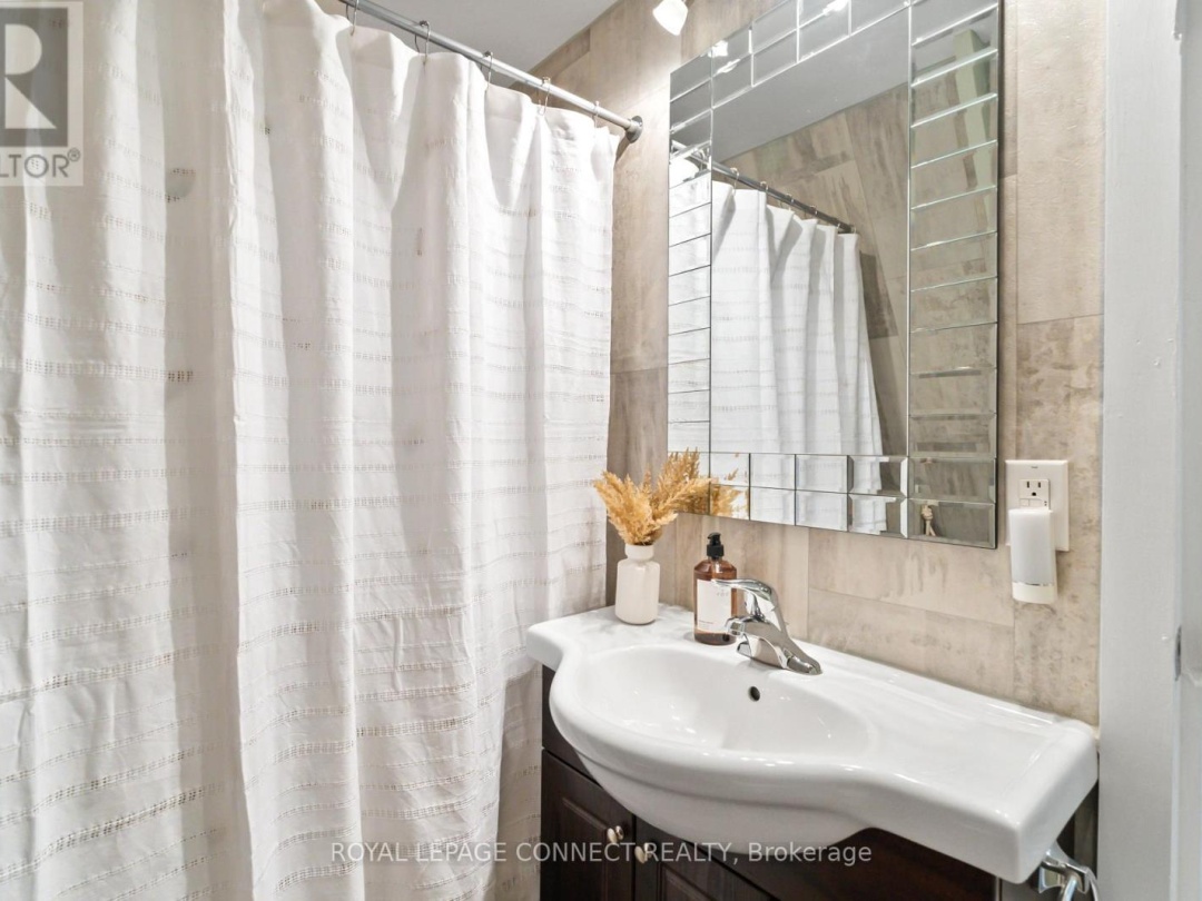31 FALLS BAY ROAD, 