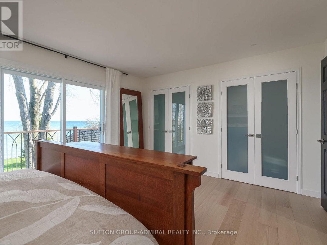 112 BAYSHORE DRIVE, Lake Simcoe