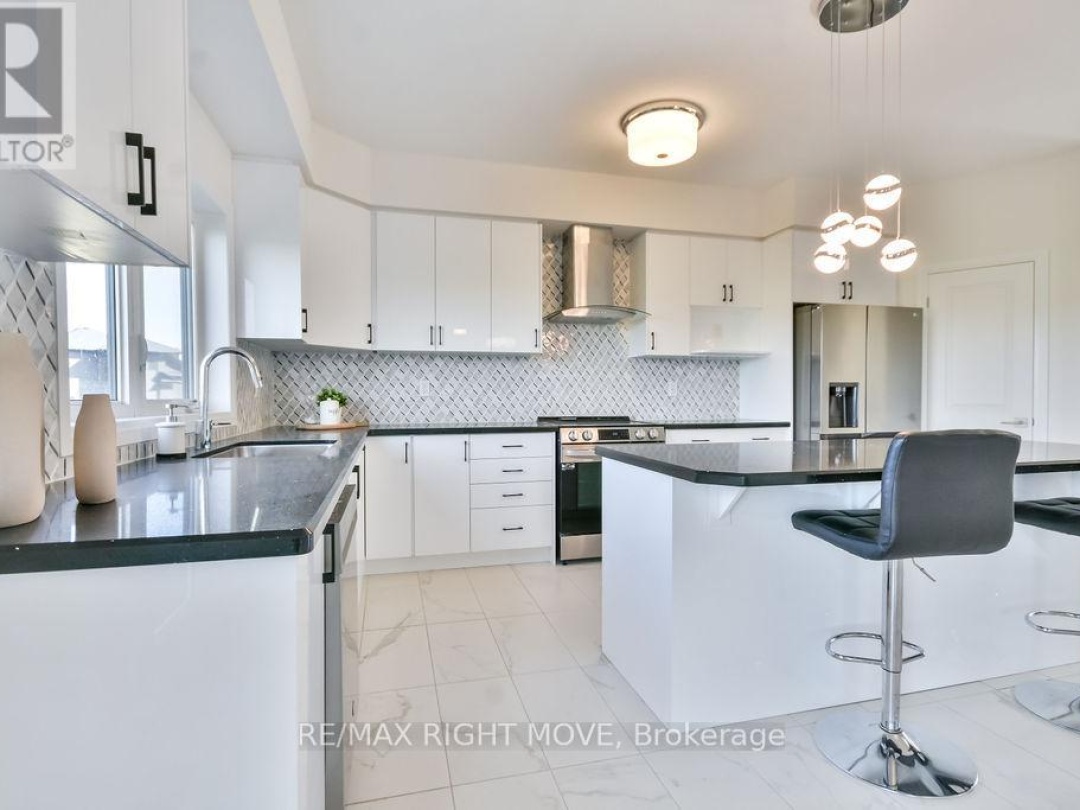 3721 QUAYSIDE DRIVE, 