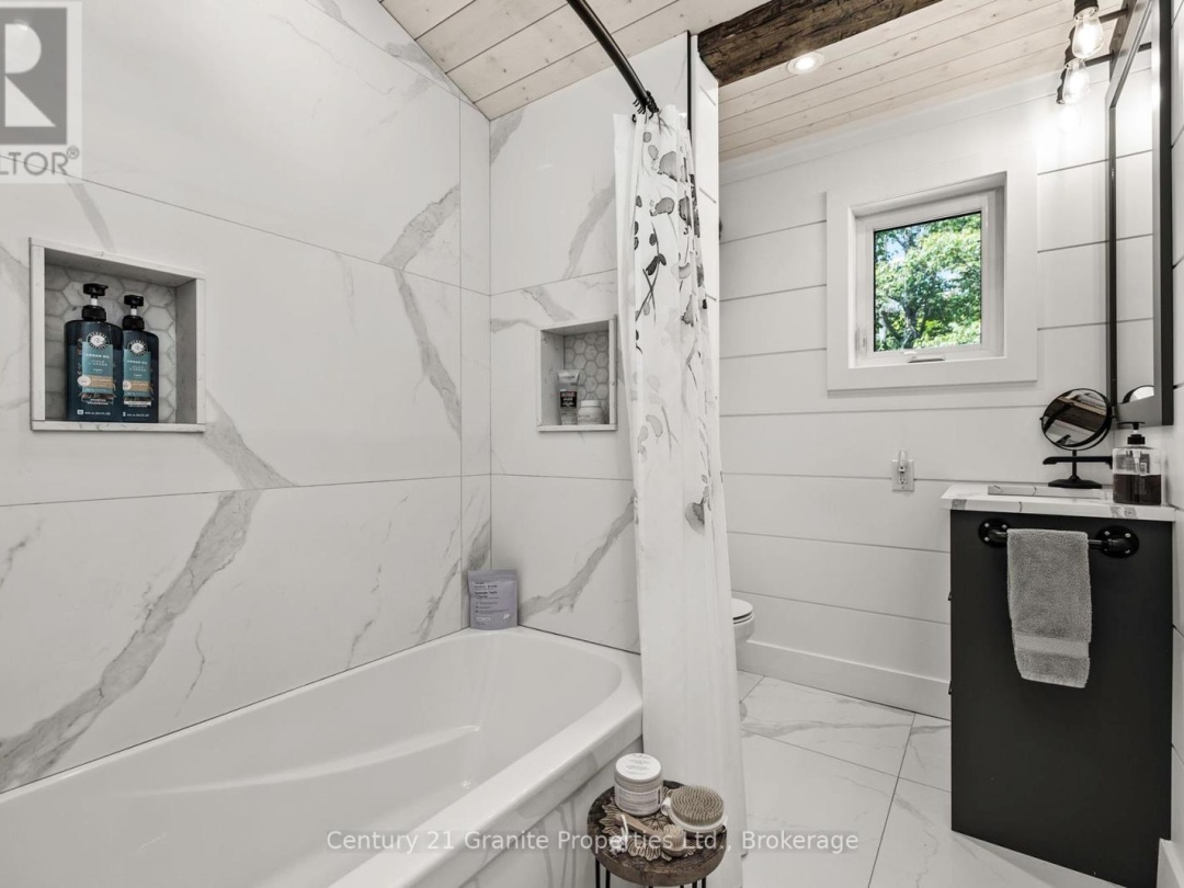 8 BARTLETT DRIVE, 