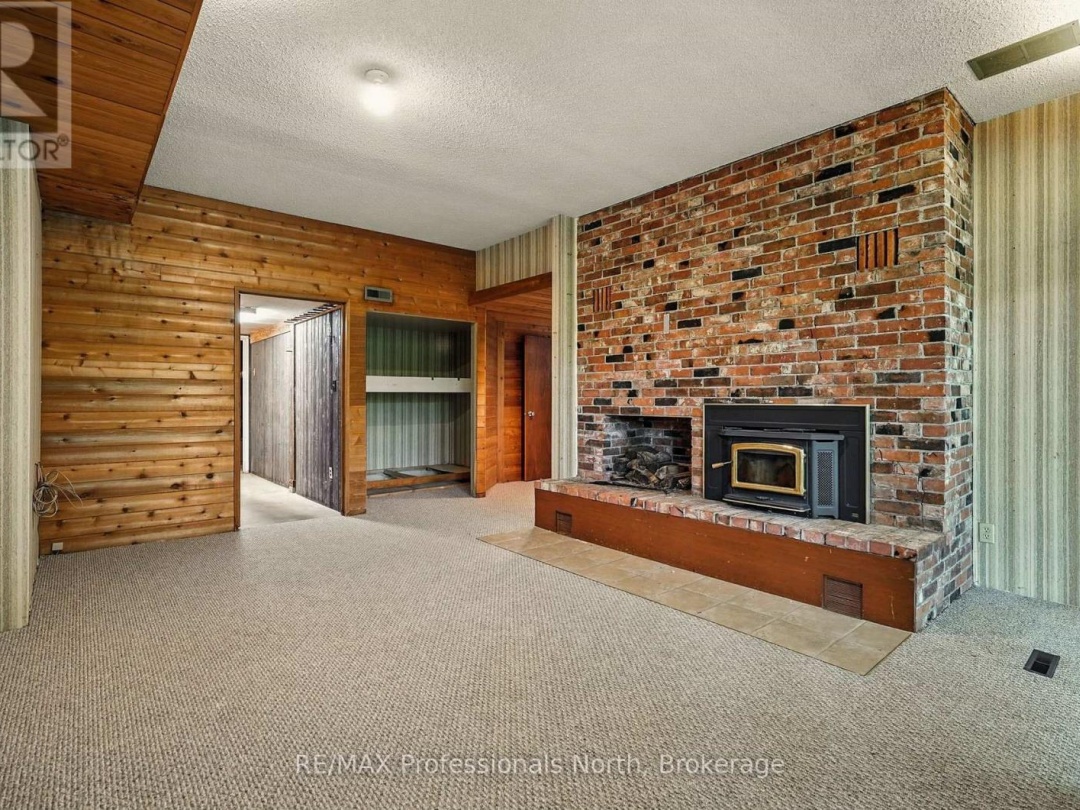 64 WOODLAND DRIVE, 