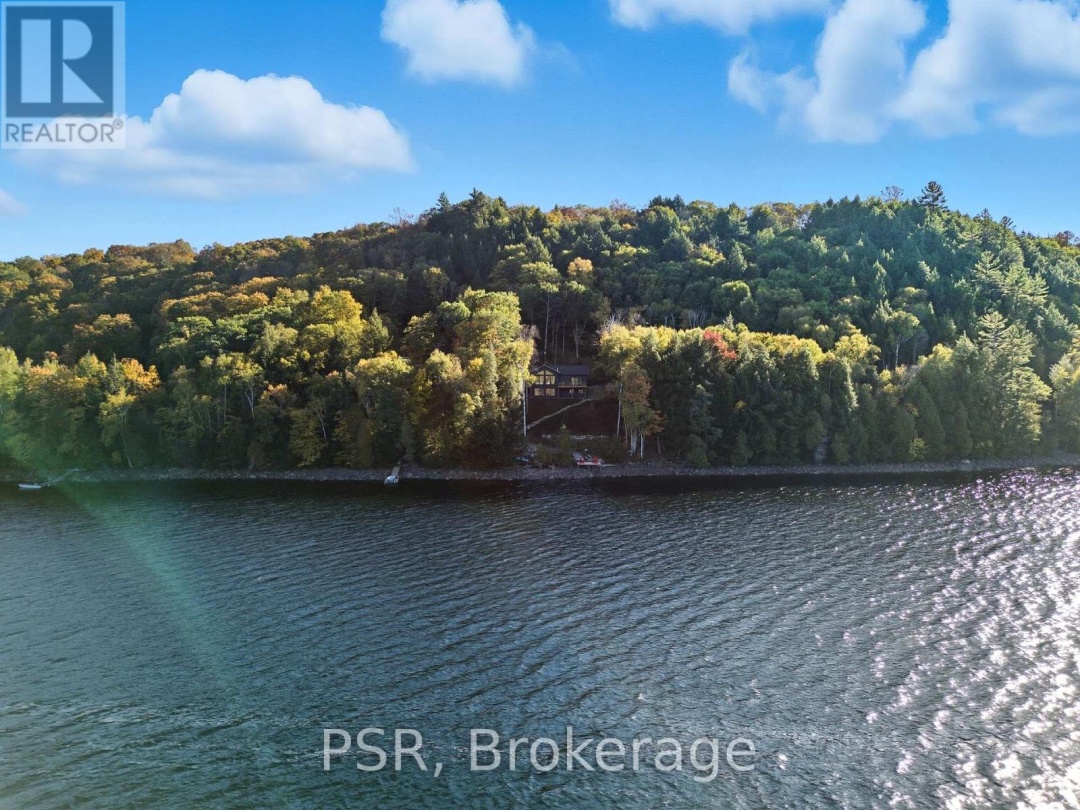 1399 BAYBREEZE LANE, 