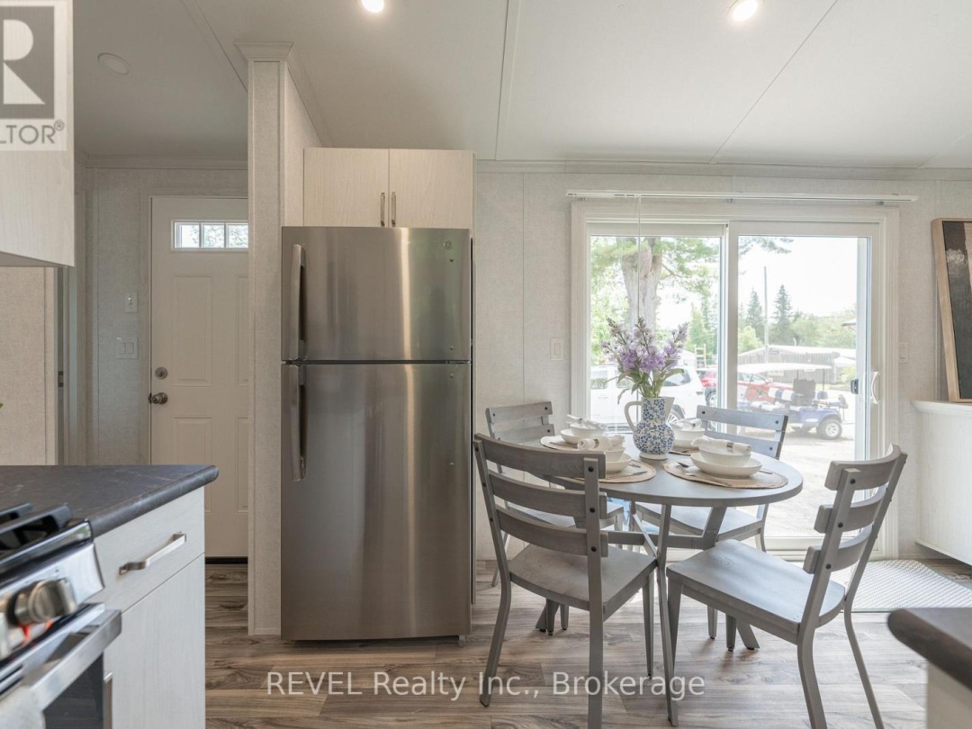 B56 - 85 HUTCHINSON BEACH ROAD, 