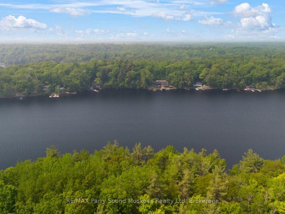 124 HEALEY LAKE WATER, 