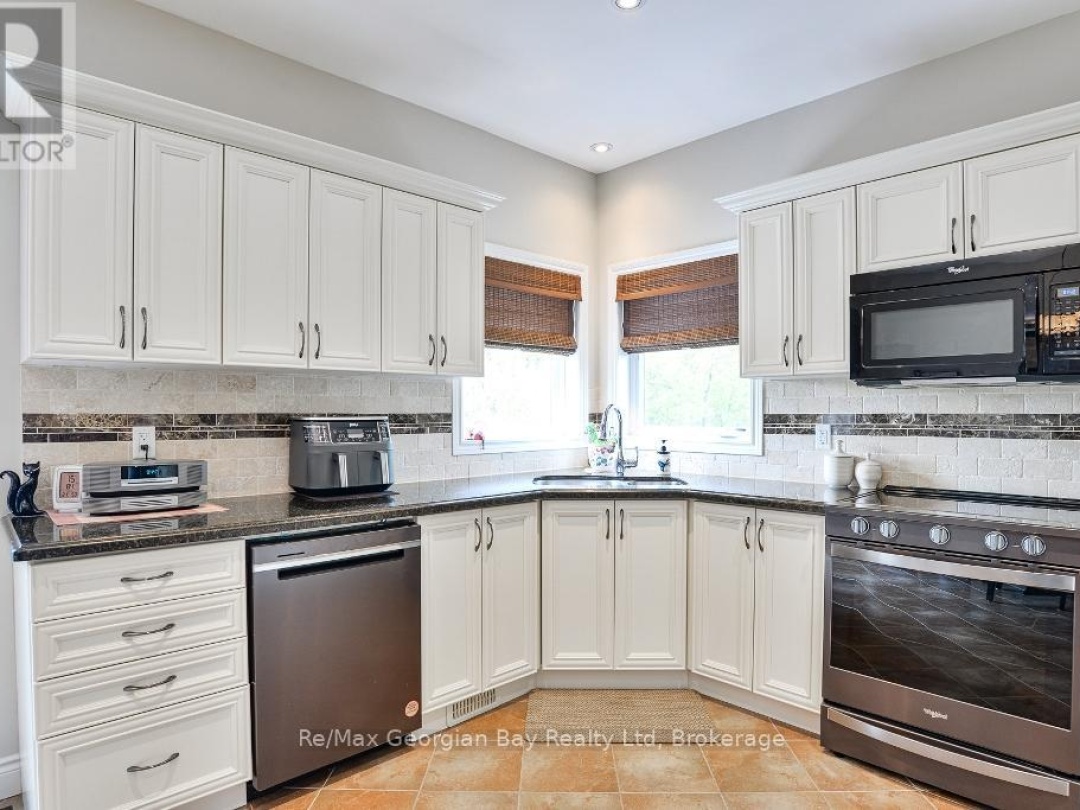 51 DONLANDS COURT, 