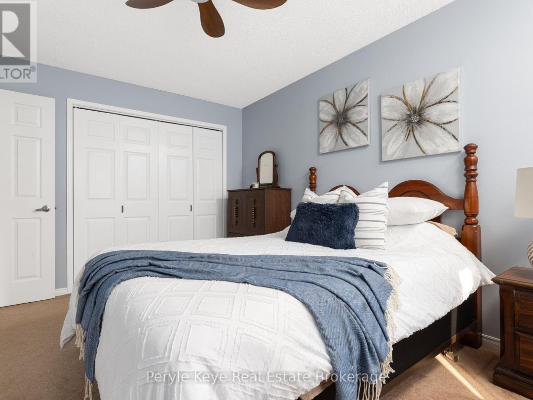 8 SHAW CRESCENT, 