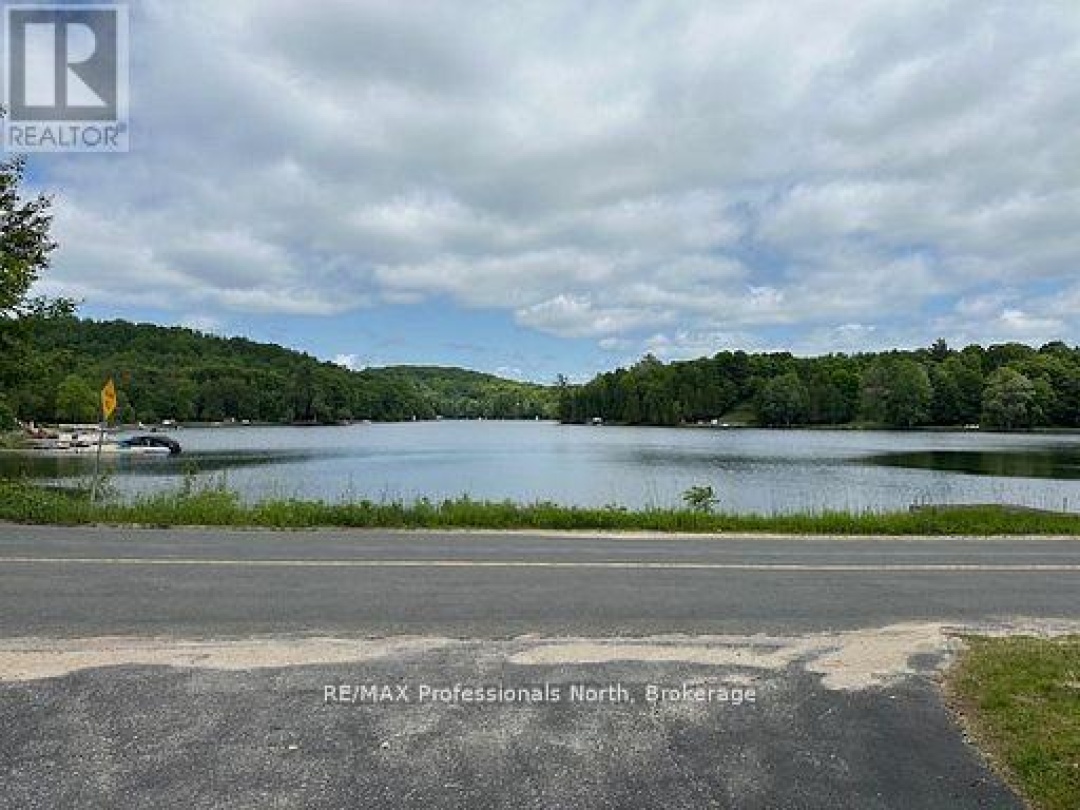 1981 HORSESHOE LAKE ROAD, Horseshoe Lake