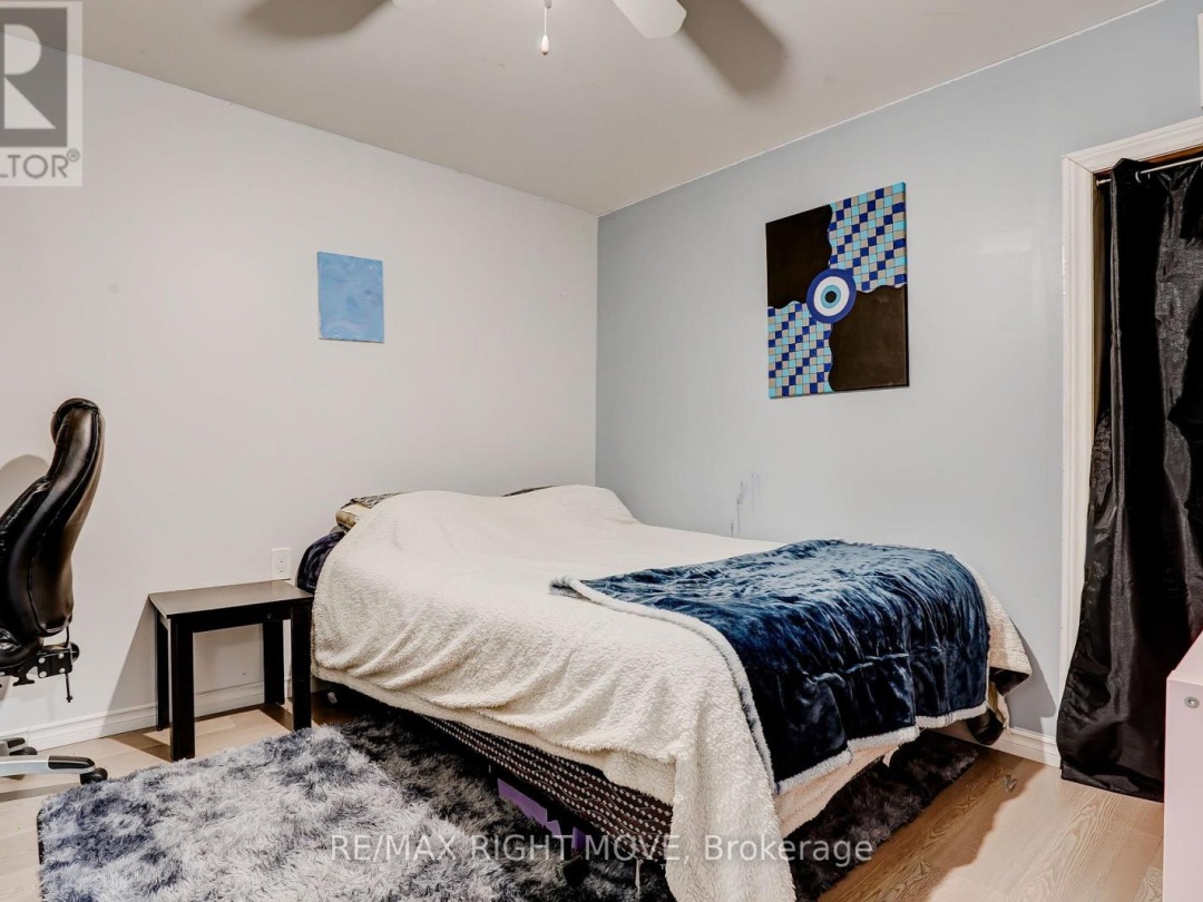32 JULIA CRESCENT, 